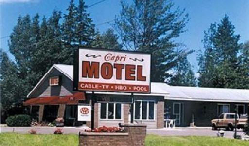 Capri Motel Mackinaw City Eksteriør bilde