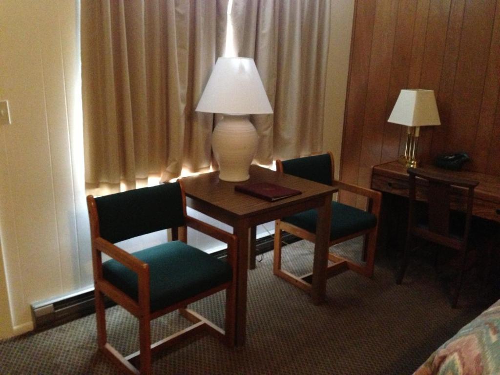Capri Motel Mackinaw City Rom bilde