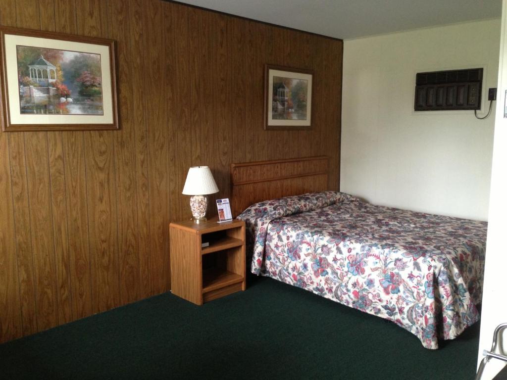 Capri Motel Mackinaw City Rom bilde